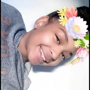 Meet your Posher, Emelin